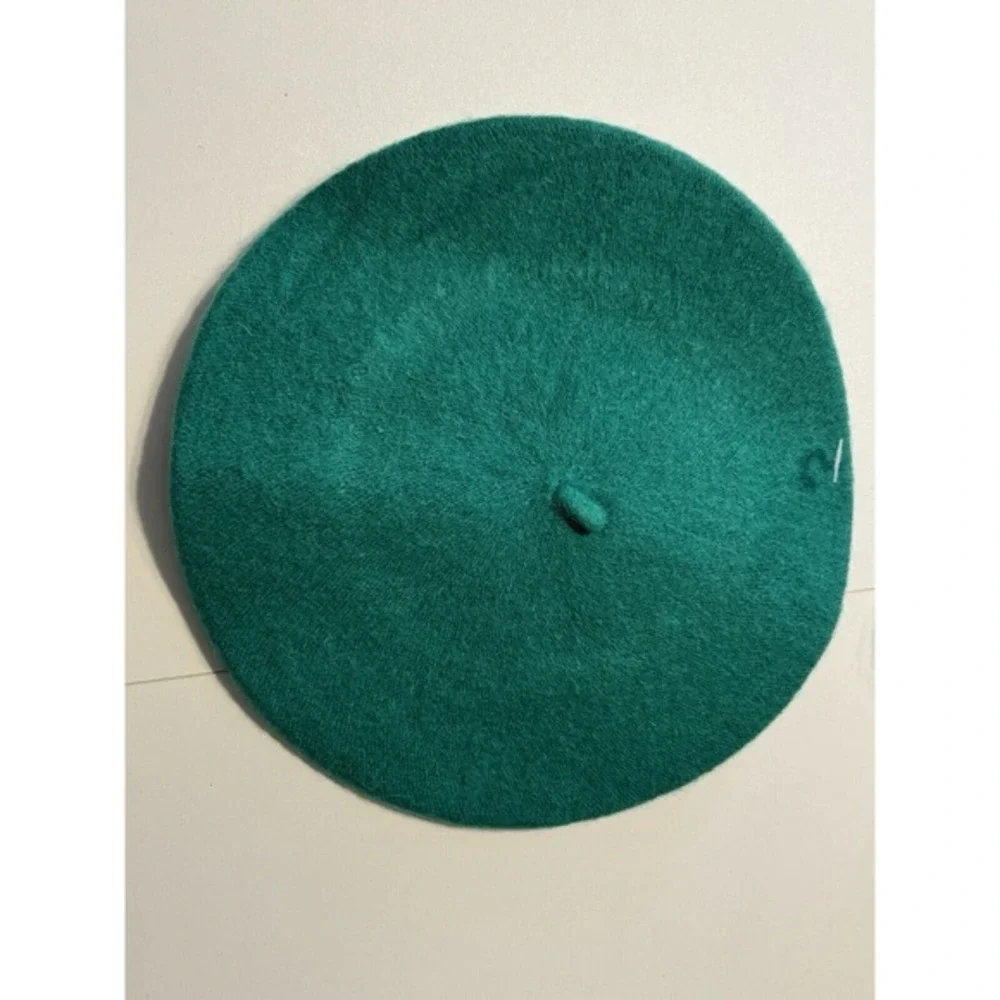 Emerald Green Wool Blend Beret Hat French Style Parisian Winter‎ French 69-03